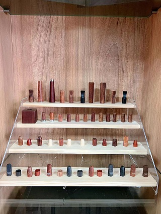 #木制品#手工制作#紅木煙嘴，黑檀、紅檀、科檀等木頭煙嘴制作，版型可定做..